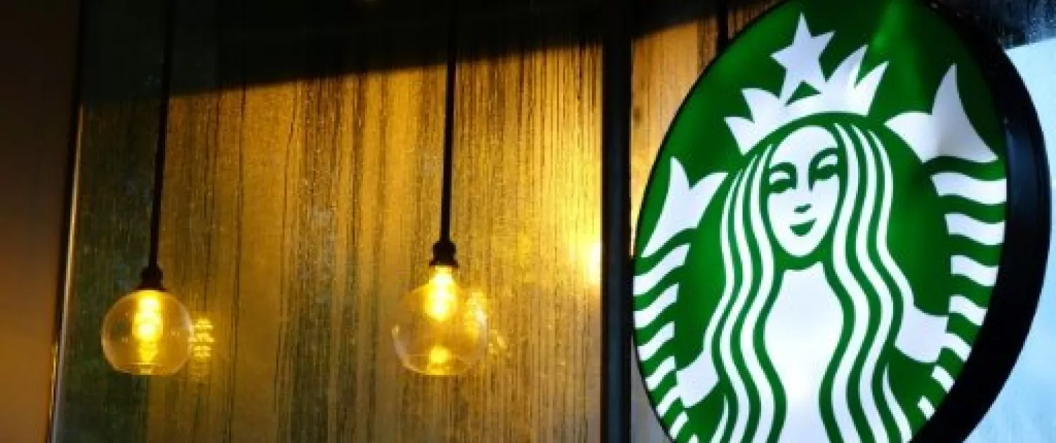 Starbucks_C01